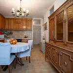 Spacious 2-bedroom Near Center - Nata Split