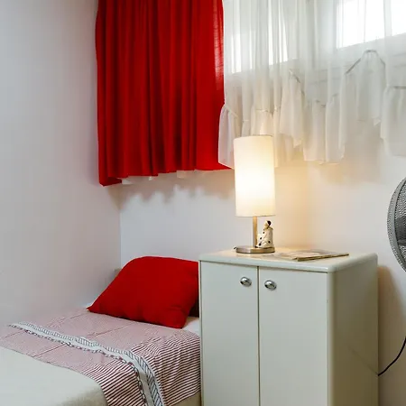 Spacious 2-bedroom Near Center - Nata * Split